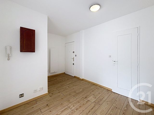Appartement F2 &agrave; louer - 2 pi&egrave;ces - 56,98 m2 - Remiremont - 88 - LORRAINE
