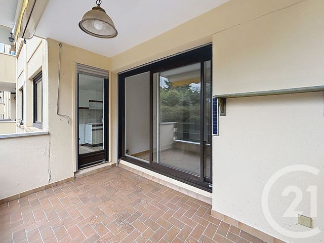 Appartement F2 &agrave; louer - 2 pi&egrave;ces - 56,98 m2 - Remiremont - 88 - LORRAINE