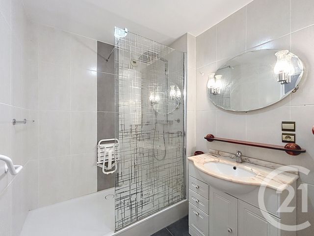 Appartement F2 &agrave; louer - 2 pi&egrave;ces - 56,98 m2 - Remiremont - 88 - LORRAINE