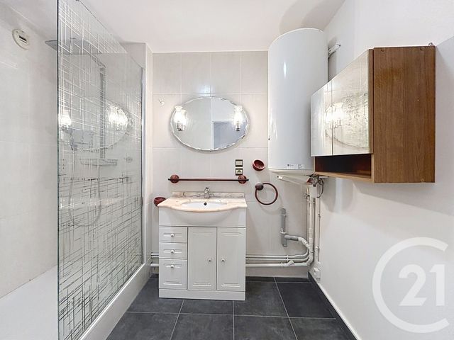 Appartement F2 &agrave; louer - 2 pi&egrave;ces - 56,98 m2 - Remiremont - 88 - LORRAINE