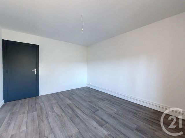 Appartement F2 &agrave; louer - 2 pi&egrave;ces - 59,87 m2 - St Etienne Les Remiremont - 88 - LORRAINE