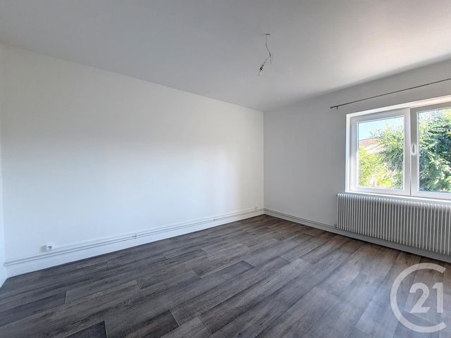 Appartement F2 &agrave; louer - 2 pi&egrave;ces - 59,87 m2 - St Etienne Les Remiremont - 88 - LORRAINE