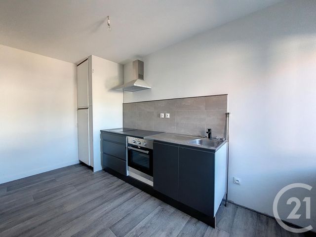 Appartement F2 &agrave; louer - 2 pi&egrave;ces - 59,87 m2 - St Etienne Les Remiremont - 88 - LORRAINE