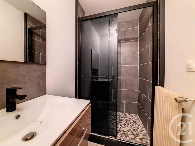Appartement F2 &agrave; louer - 2 pi&egrave;ces - 59,87 m2 - St Etienne Les Remiremont - 88 - LORRAINE