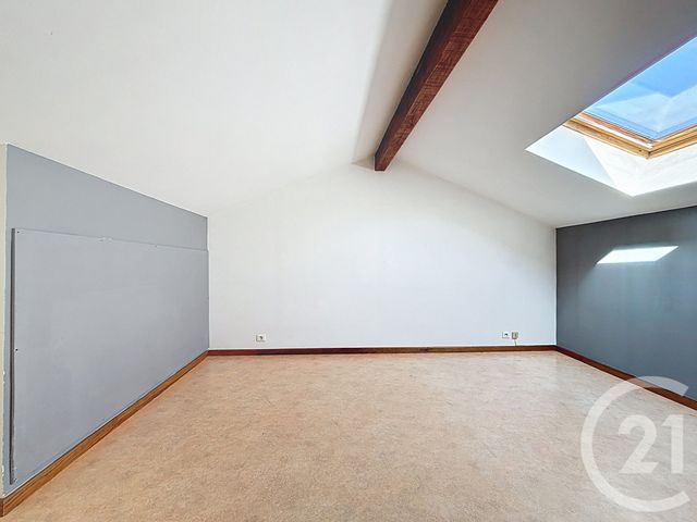 Appartement F3 &agrave; louer - 3 pi&egrave;ces - 61,23 m2 - Remiremont - 88 - LORRAINE