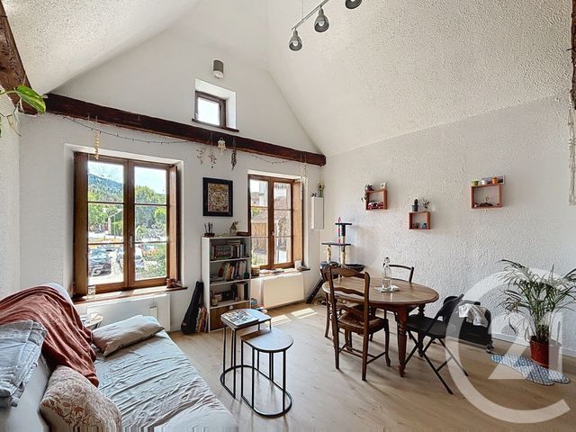 Appartement F2 &agrave; louer - 2 pi&egrave;ces - 34,18 m2 - Remiremont - 88 - LORRAINE