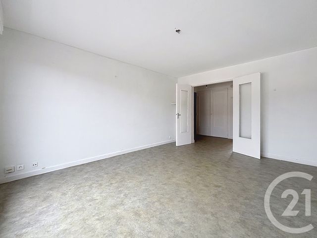 Appartement F3 &agrave; louer - 3 pi&egrave;ces - 77,12 m2 - Remiremont - 88 - LORRAINE