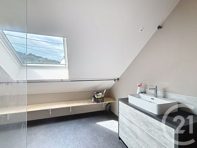 Appartement F3 &agrave; louer - 3 pi&egrave;ces - 74,21 m2 - Remiremont - 88 - LORRAINE