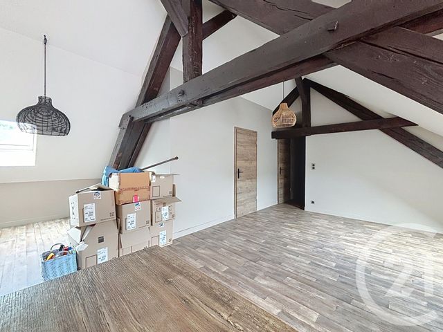 Appartement F3 &agrave; louer - 3 pi&egrave;ces - 74,21 m2 - Remiremont - 88 - LORRAINE
