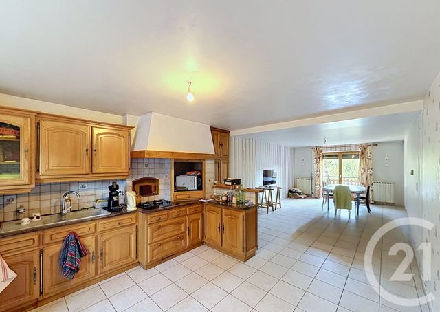 Maison 6 pièces 149 m² · à Fougerolles-Saint-Valbert · 148,8 m² · 99 500 €