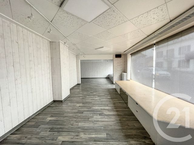 Local commercial à louer - 73.98 m2 - 88 - Vosges