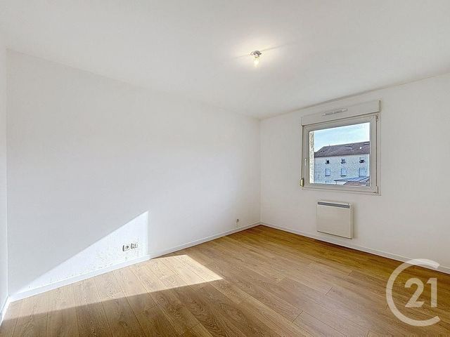 Appartement F3 &agrave; louer - 3 pi&egrave;ces - 87,58 m2 - Epinal - 88 - LORRAINE