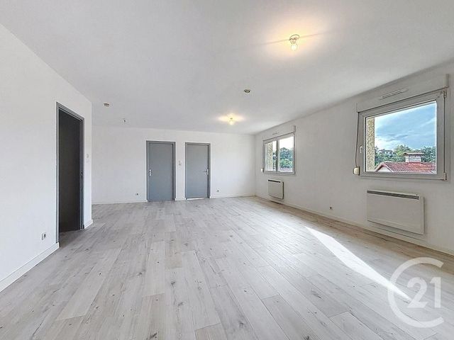 Appartement F3 &agrave; louer - 3 pi&egrave;ces - 87,58 m2 - Epinal - 88 - LORRAINE