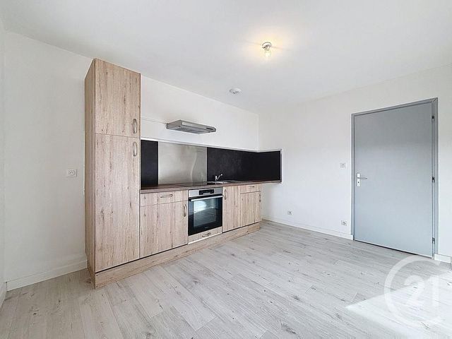 Appartement F3 &agrave; louer - 3 pi&egrave;ces - 87,58 m2 - Epinal - 88 - LORRAINE