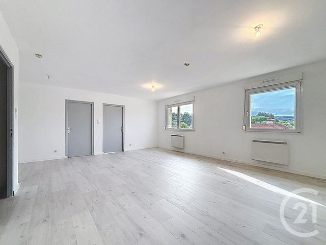 Appartement F3 &agrave; louer - 3 pi&egrave;ces - 87,58 m2 - Epinal - 88 - LORRAINE
