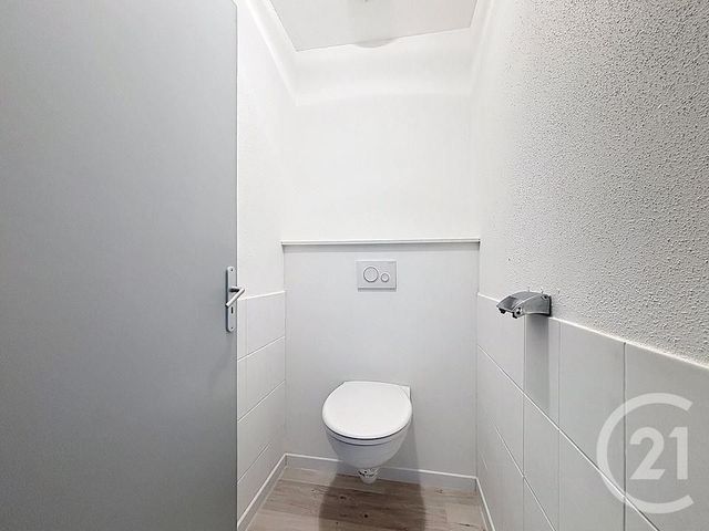 Appartement F3 &agrave; louer - 3 pi&egrave;ces - 87,58 m2 - Epinal - 88 - LORRAINE
