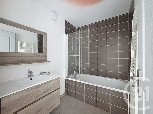 Appartement F3 &agrave; louer - 3 pi&egrave;ces - 63,88 m2 - Epinal - 88 - LORRAINE