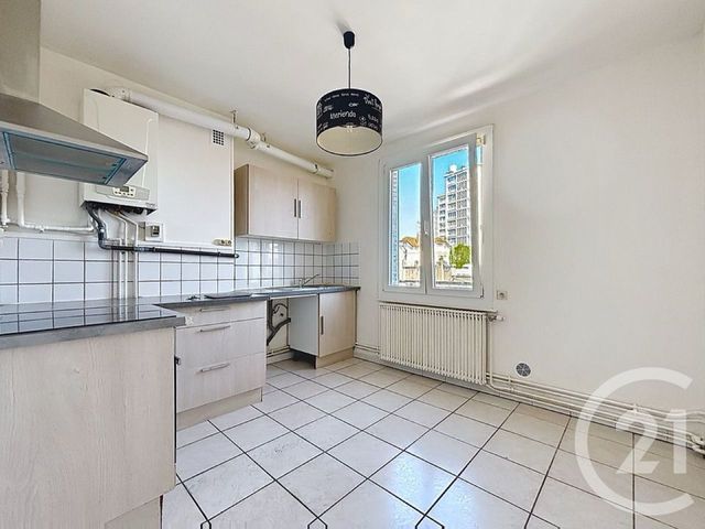 Appartement F3 &agrave; louer - 3 pi&egrave;ces - 64 m2 - Epinal - 88 - LORRAINE