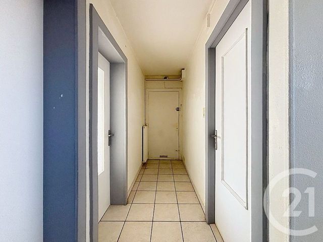 Appartement F3 &agrave; louer - 3 pi&egrave;ces - 64 m2 - Epinal - 88 - LORRAINE