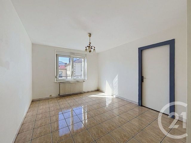 Appartement F3 &agrave; louer - 3 pi&egrave;ces - 64 m2 - Epinal - 88 - LORRAINE