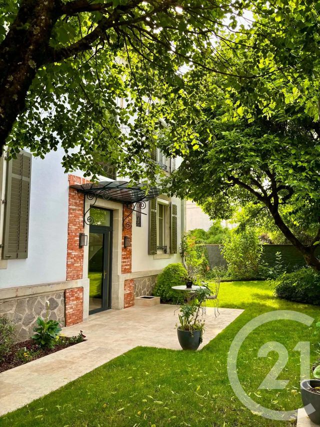 Maison &agrave; vendre - 12 pi&egrave;ces - 358,10 m2 - Remiremont - 88 - LORRAINE