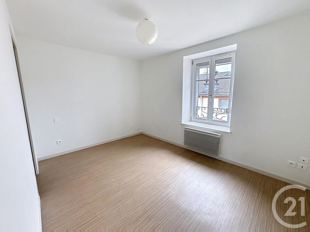 Appartement F2 &agrave; louer - 2 pi&egrave;ces - 43,89 m2 - Remiremont - 88 - LORRAINE
