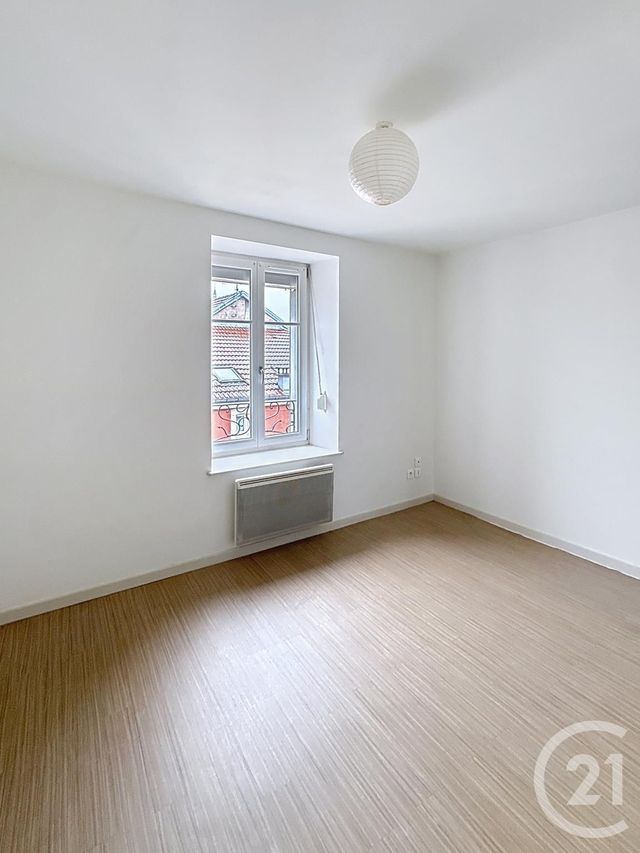 Appartement F2 &agrave; louer - 2 pi&egrave;ces - 43,89 m2 - Remiremont - 88 - LORRAINE