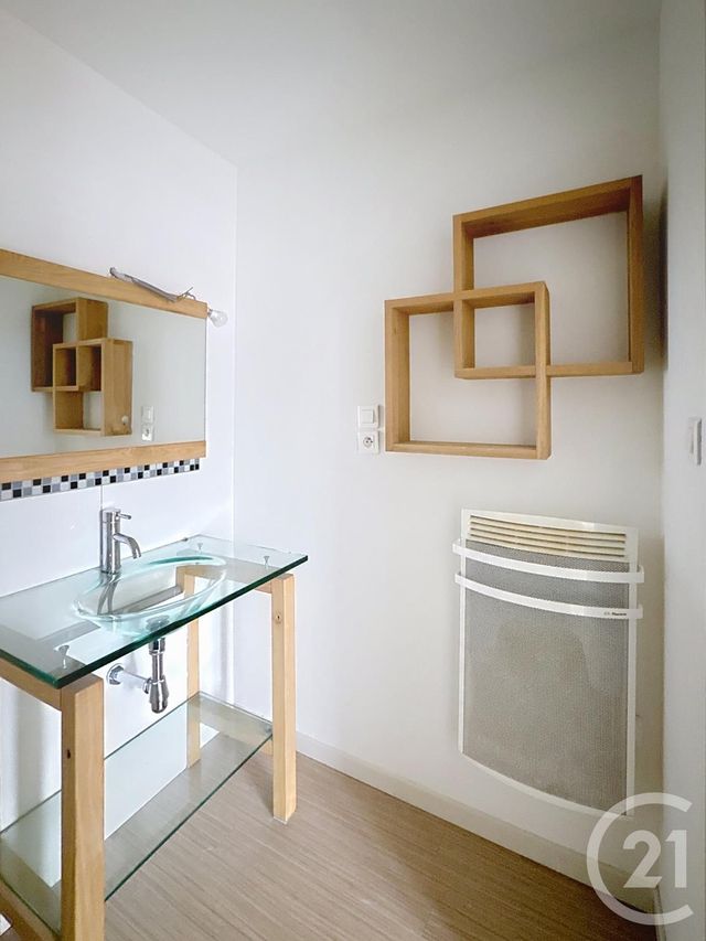 Appartement F2 &agrave; louer - 2 pi&egrave;ces - 43,89 m2 - Remiremont - 88 - LORRAINE