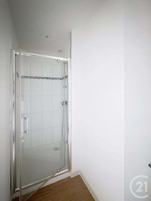 Appartement F2 &agrave; louer - 2 pi&egrave;ces - 43,89 m2 - Remiremont - 88 - LORRAINE