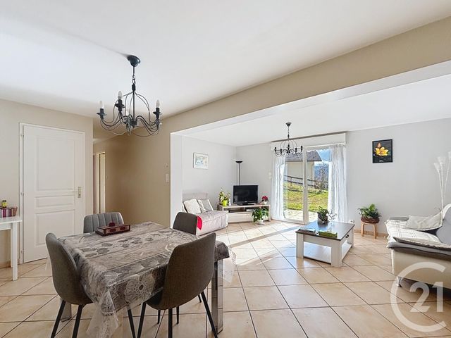 Maison &agrave; louer - 5 pi&egrave;ces - 85,28 m2 - St Etienne Les Remiremont - 88 - LORRAINE