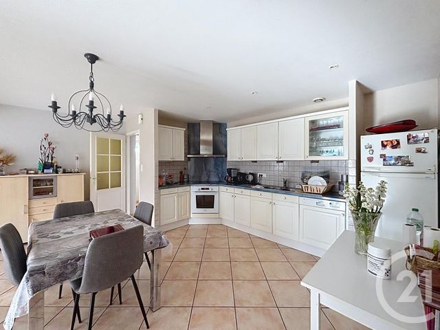 Maison &agrave; louer - 5 pi&egrave;ces - 85,28 m2 - St Etienne Les Remiremont - 88 - LORRAINE