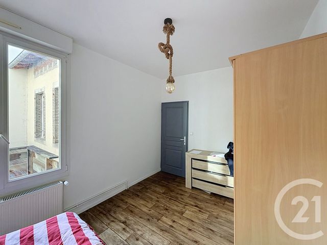 Appartement F3 &agrave; louer - 3 pi&egrave;ces - 66 m2 - Remiremont - 88 - LORRAINE