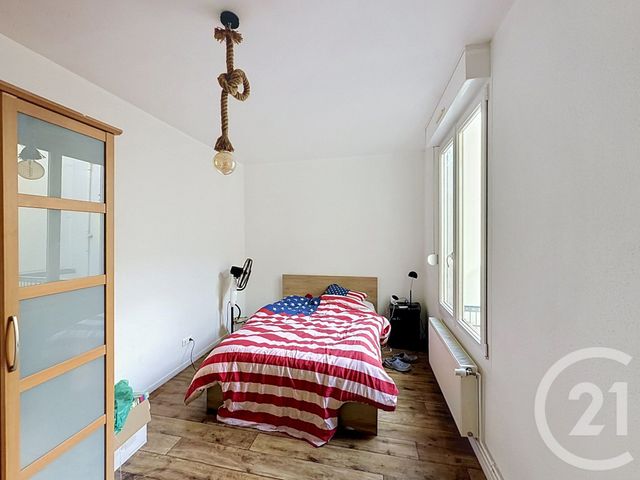 Appartement F3 &agrave; louer - 3 pi&egrave;ces - 66 m2 - Remiremont - 88 - LORRAINE