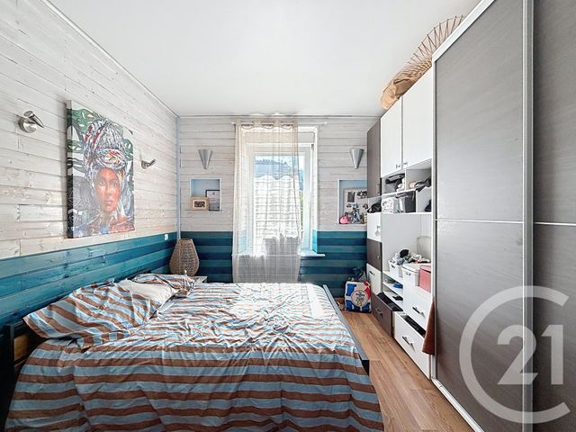 Appartement F2 &agrave; louer - 2 pi&egrave;ces - 65,88 m2 - Remiremont - 88 - LORRAINE
