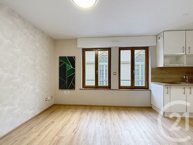 Appartement Studio &agrave; louer - 1 pi&egrave;ce - 18,02 m2 - Remiremont - 88 - LORRAINE