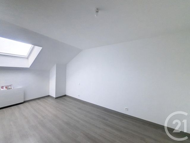 Appartement F4 &agrave; louer - 4 pi&egrave;ces - 85,79 m2 - Pouxeux - 88 - LORRAINE