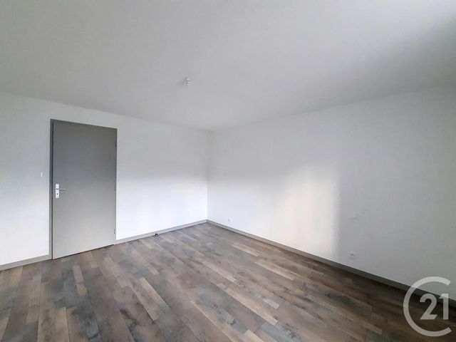 Appartement F4 &agrave; louer - 4 pi&egrave;ces - 85,79 m2 - Pouxeux - 88 - LORRAINE