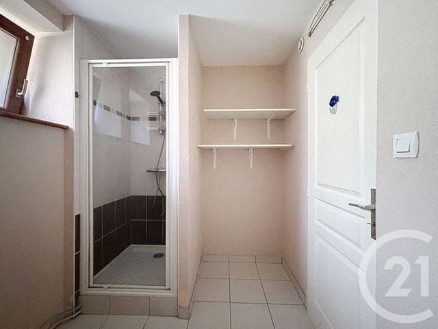 Appartement F3 &agrave; louer - 3 pi&egrave;ces - 62,69 m2 - Le Thillot - 88 - LORRAINE