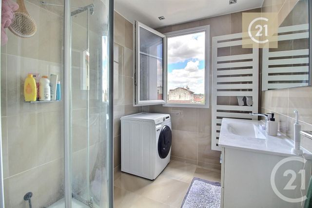 Appartement F3 à vendre - 3 pièces - 54,53 m2 - Les Pavillons Sous Bois - 93 - ILE-DE-FRANCE