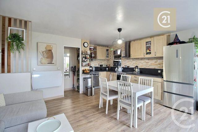 Appartement F4 à vendre - 4 pièces - 63,89 m2 - Les Pavillons Sous Bois - 93 - ILE-DE-FRANCE