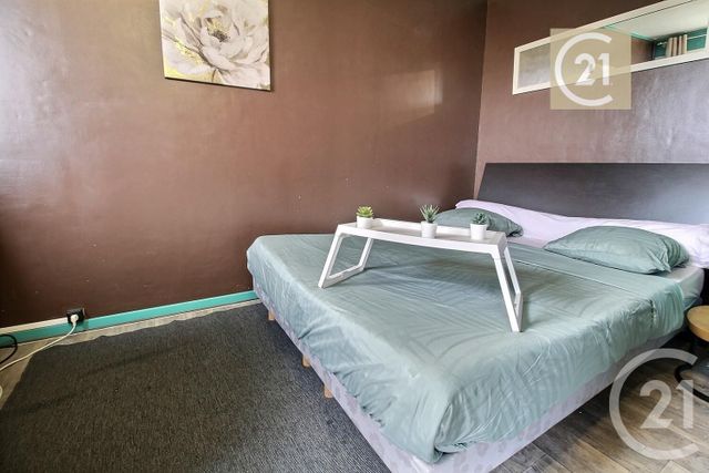 Appartement F4 à vendre - 4 pièces - 65 m2 - Les Pavillons Sous Bois - 93 - ILE-DE-FRANCE