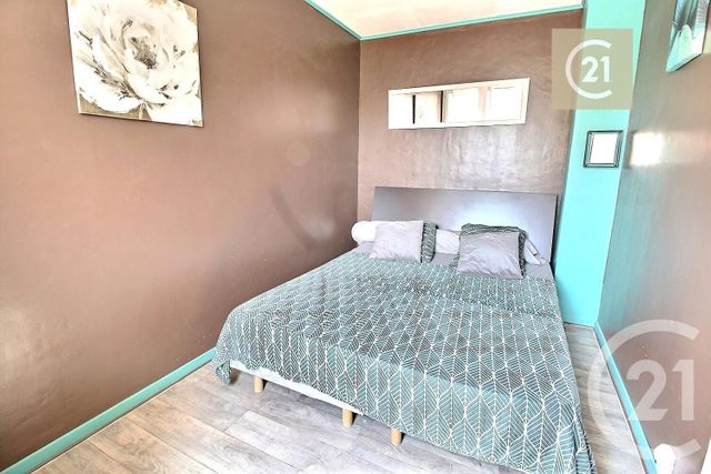 Appartement F4 à vendre - 4 pièces - 65 m2 - Les Pavillons Sous Bois - 93 - ILE-DE-FRANCE