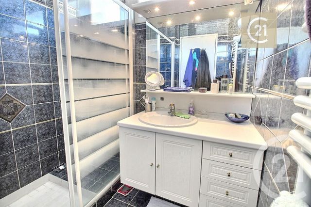 Appartement F3 &agrave; vendre - 3 pi&egrave;ces - 57,39 m2 - Les Pavillons Sous Bois - 93 - ILE-DE-FRANCE