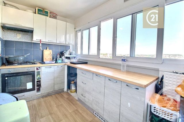 Appartement F2 à vendre - 2 pièces - 51 m2 - Les Pavillons Sous Bois - 93 - ILE-DE-FRANCE