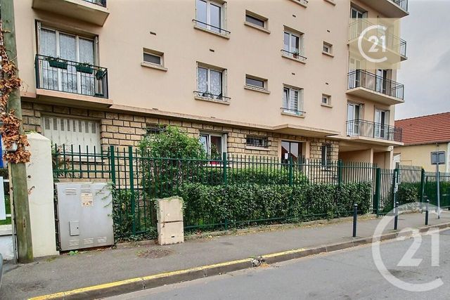 Appartement F1 à vendre - 1 pièce - 30 m2 - Les Pavillons Sous Bois - 93 - ILE-DE-FRANCE