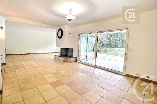 Maison à vendre - 11 pièces - 284,06 m2 - Coubron - 93 - ILE-DE-FRANCE