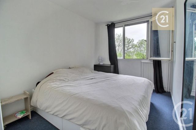 Appartement F4 à vendre - 4 pièces - 78,55 m2 - Livry Gargan - 93 - ILE-DE-FRANCE