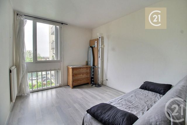 Appartement F4 à vendre - 4 pièces - 78,55 m2 - Livry Gargan - 93 - ILE-DE-FRANCE