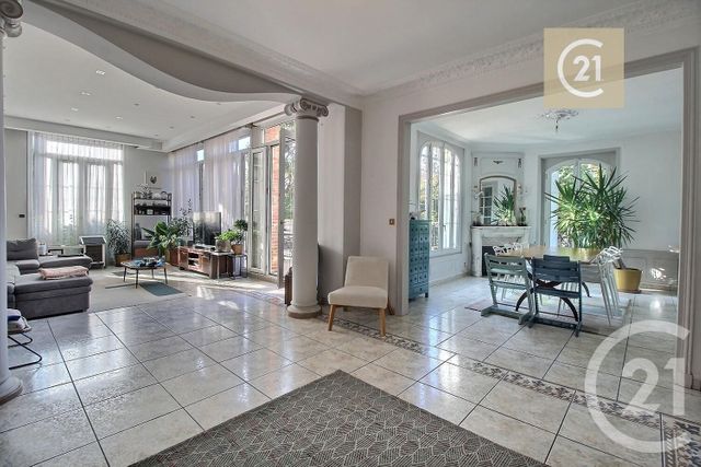 Maison à vendre - 6 pièces - 223,30 m2 - Les Pavillons Sous Bois - 93 - ILE-DE-FRANCE