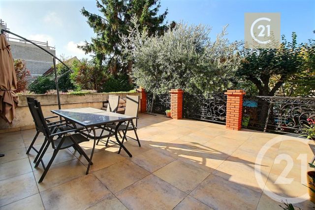 Maison à vendre - 6 pièces - 223,30 m2 - Les Pavillons Sous Bois - 93 - ILE-DE-FRANCE